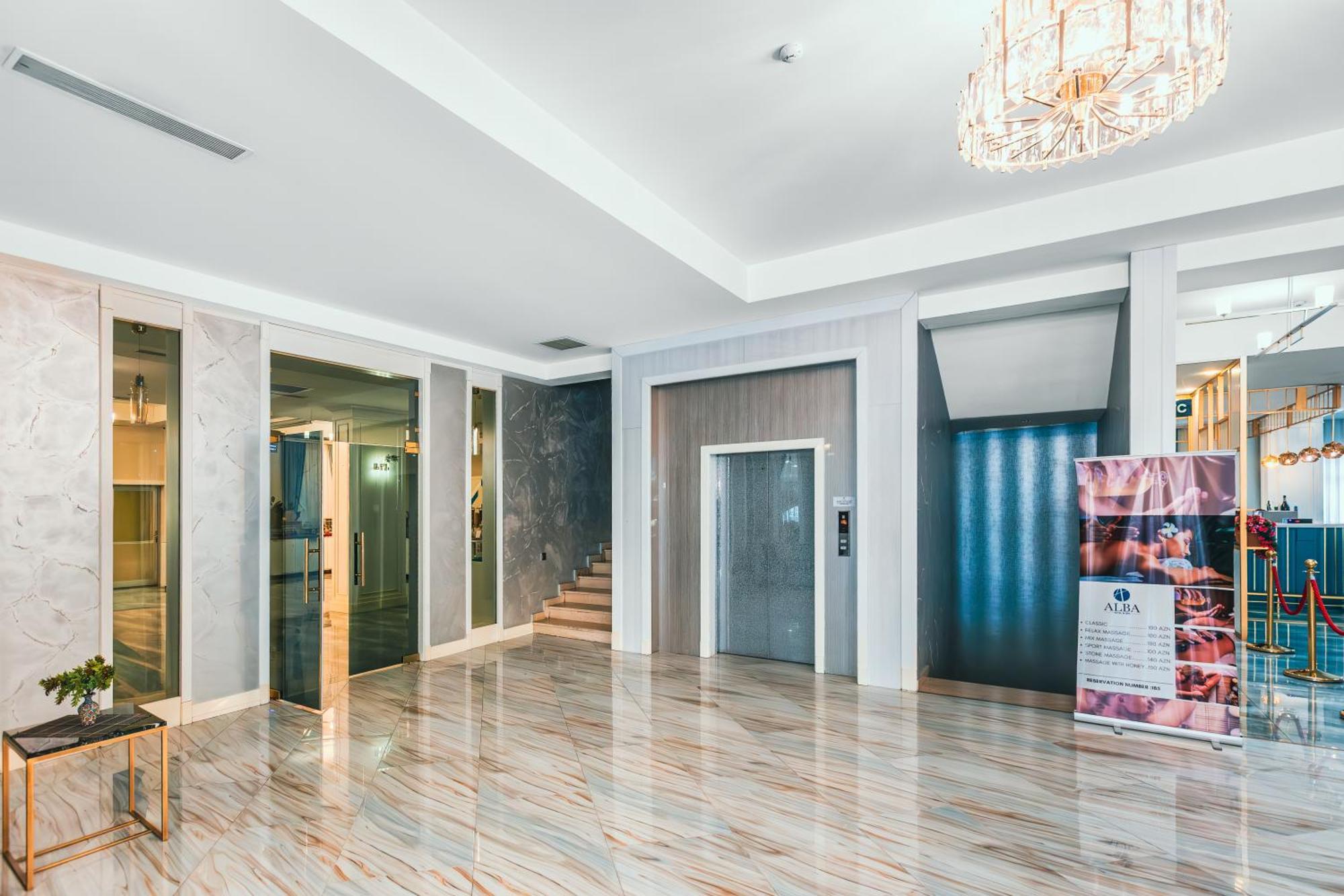 Alba Hotel & Spa Баку Экстерьер фото Lobby of the hotel