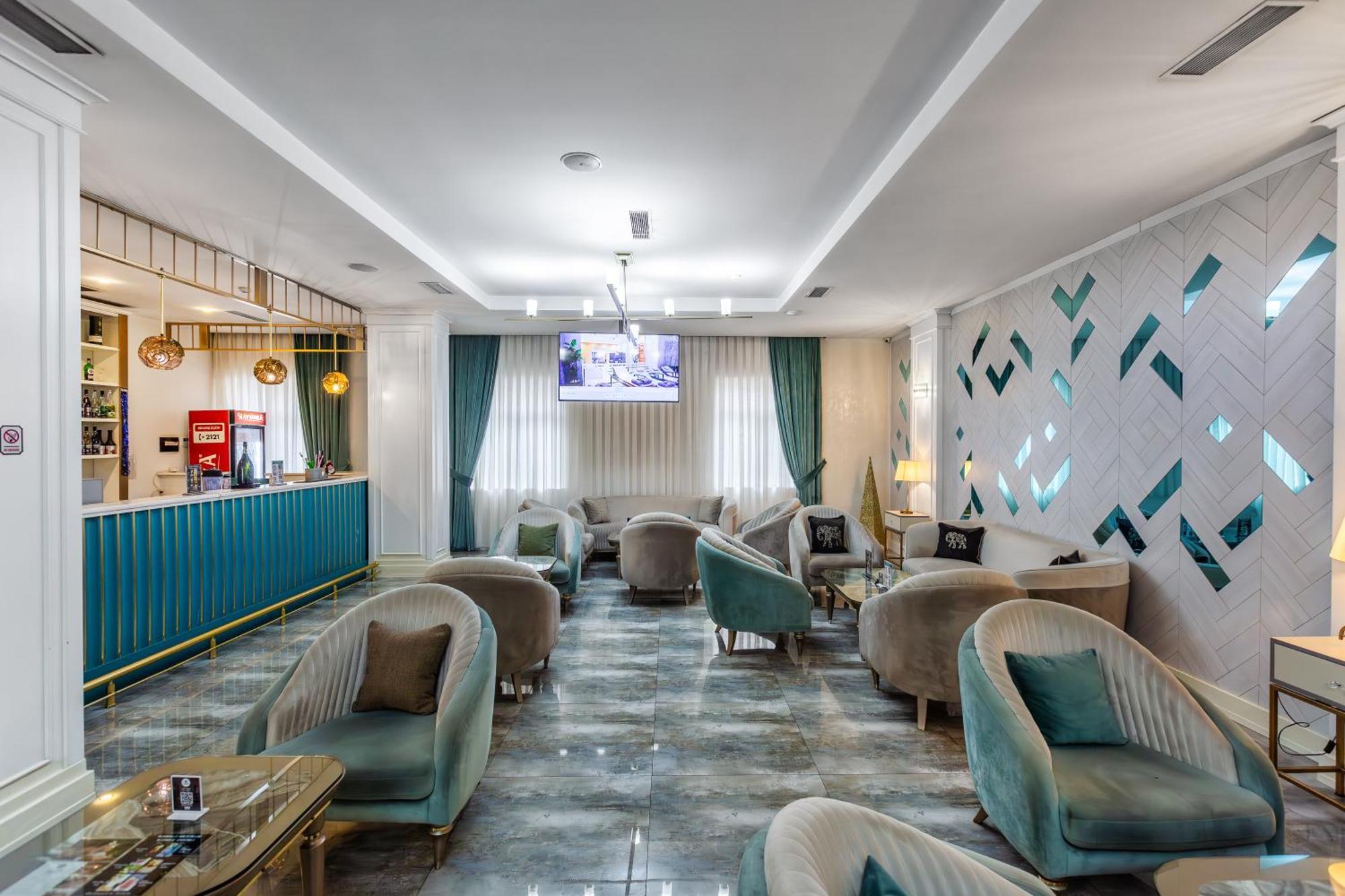 Alba Hotel & Spa Баку Экстерьер фото The lounge at the airport