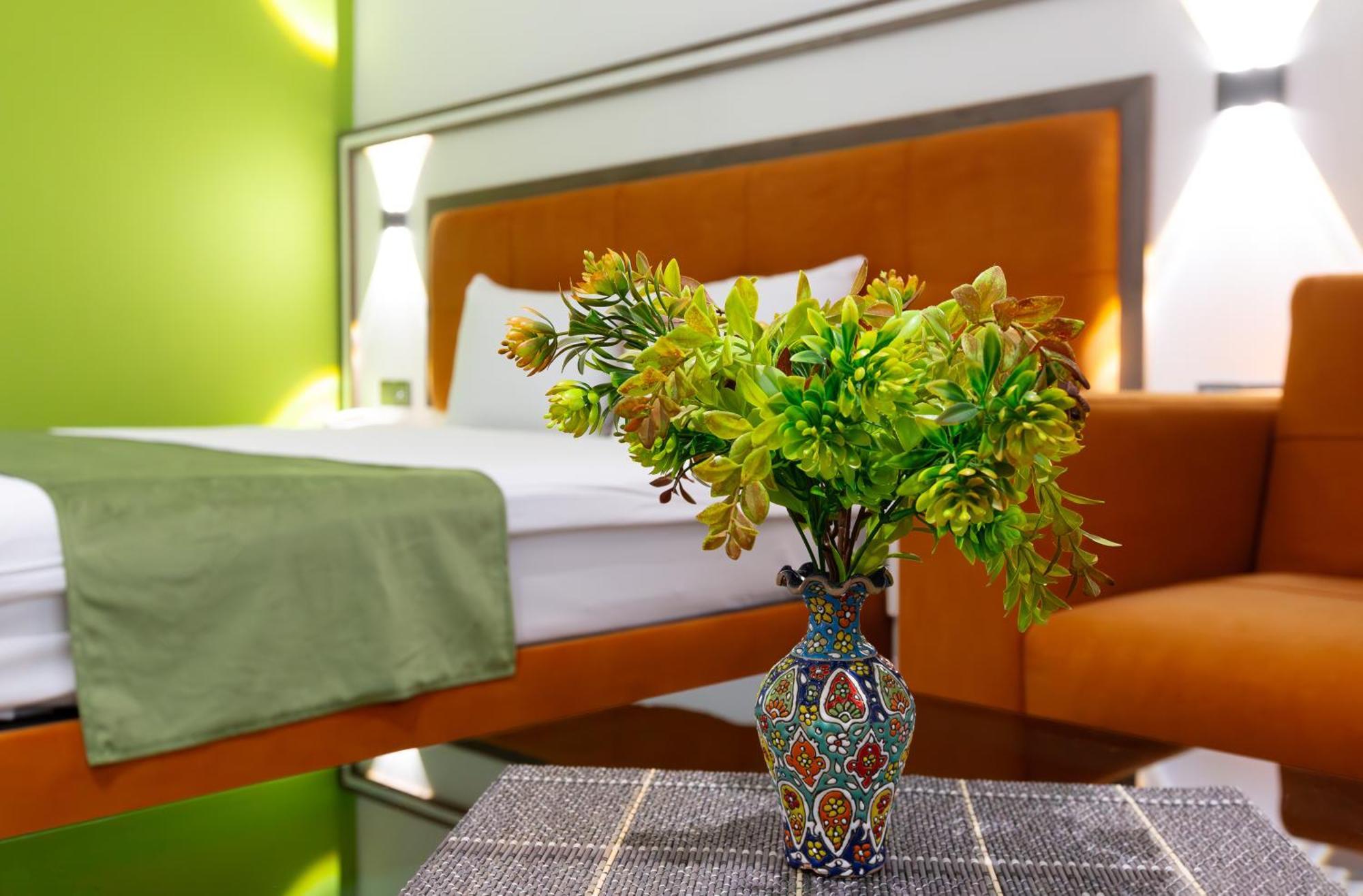 Alba Hotel & Spa Баку Экстерьер фото A room at the hotel